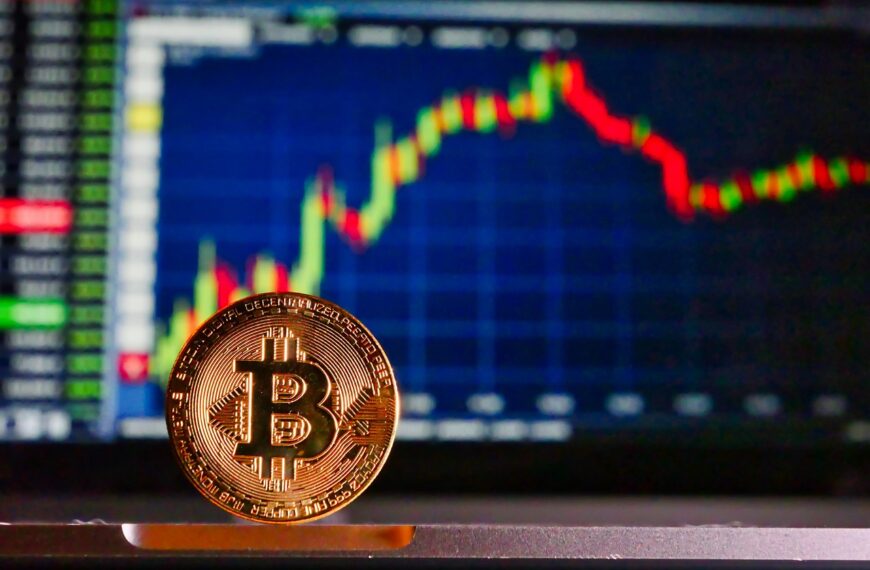 Crypto giant Tether promised careful vetting. Some early customers were later implicated in financial crimes.